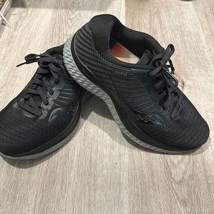 NEW Saucony Guide 13 running shoes